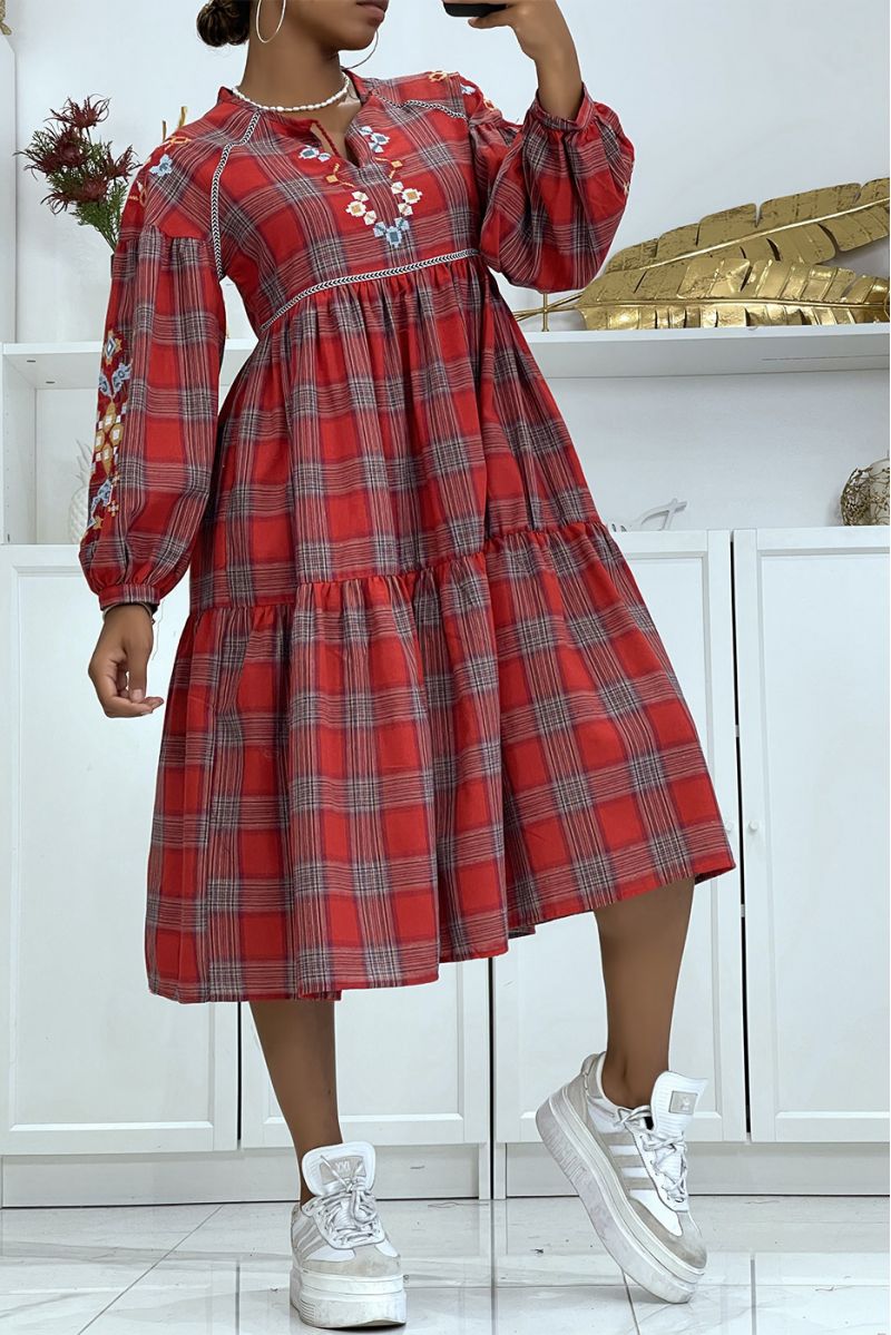 Red tartan dress with embroidery - 2