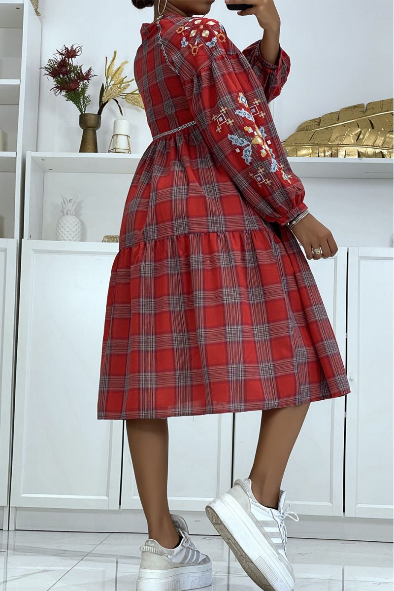 Red tartan dress with embroidery - 5