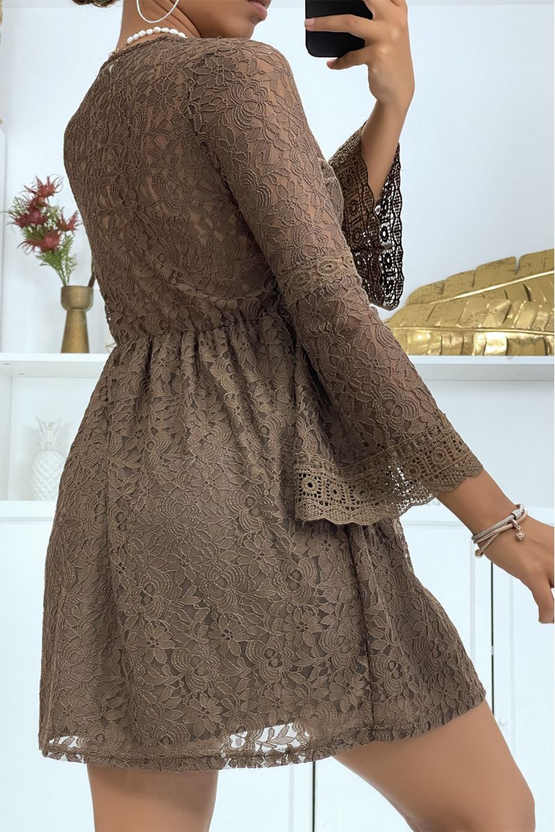 Brown lace dress lined with embroidery on the edges - 4