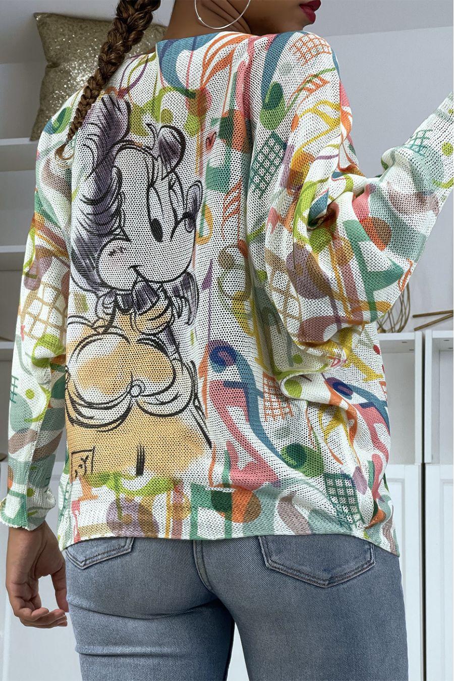 Veelkleurige oversized lichte trui met vleermuismouwen en Mickey-print   - 2