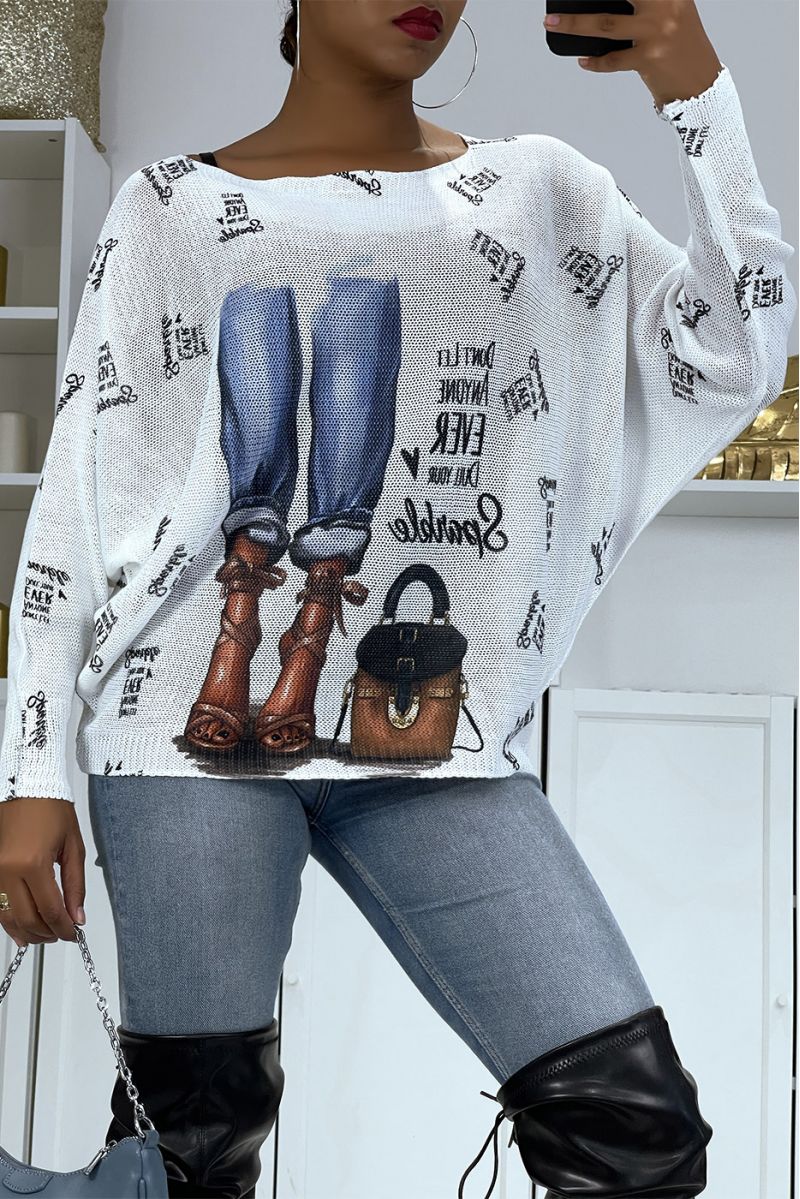 Lichtgewicht oversized witte trui met modieuze vrouwentekeningprint  - 2