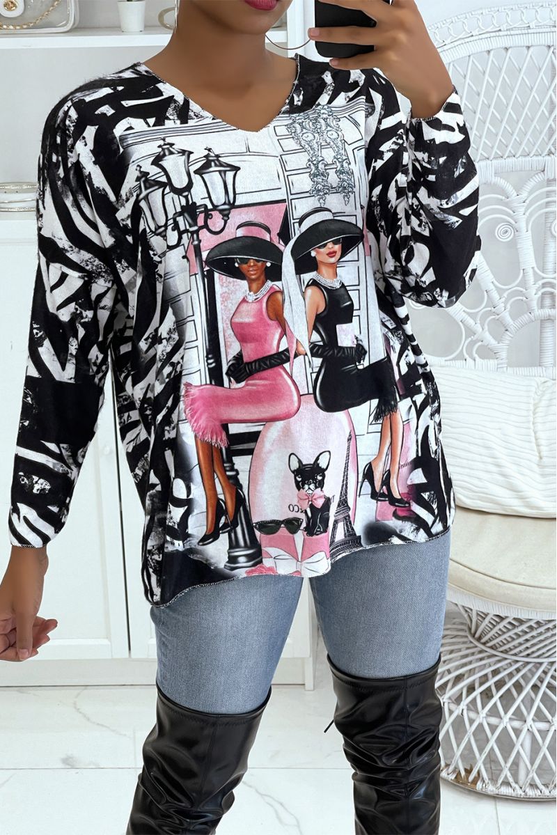 Very soft black and white oversized light sweater with chic women print   - 1