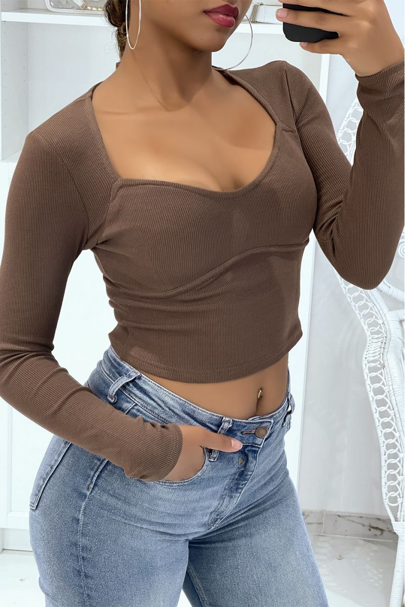 Brown ribbed crop top with heart-shaped neckline - 3