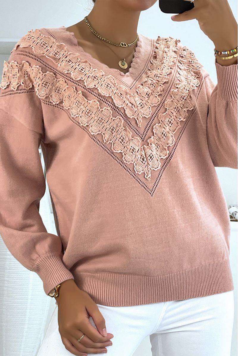 Women's pink V-neck sweater with lace pattern - 3