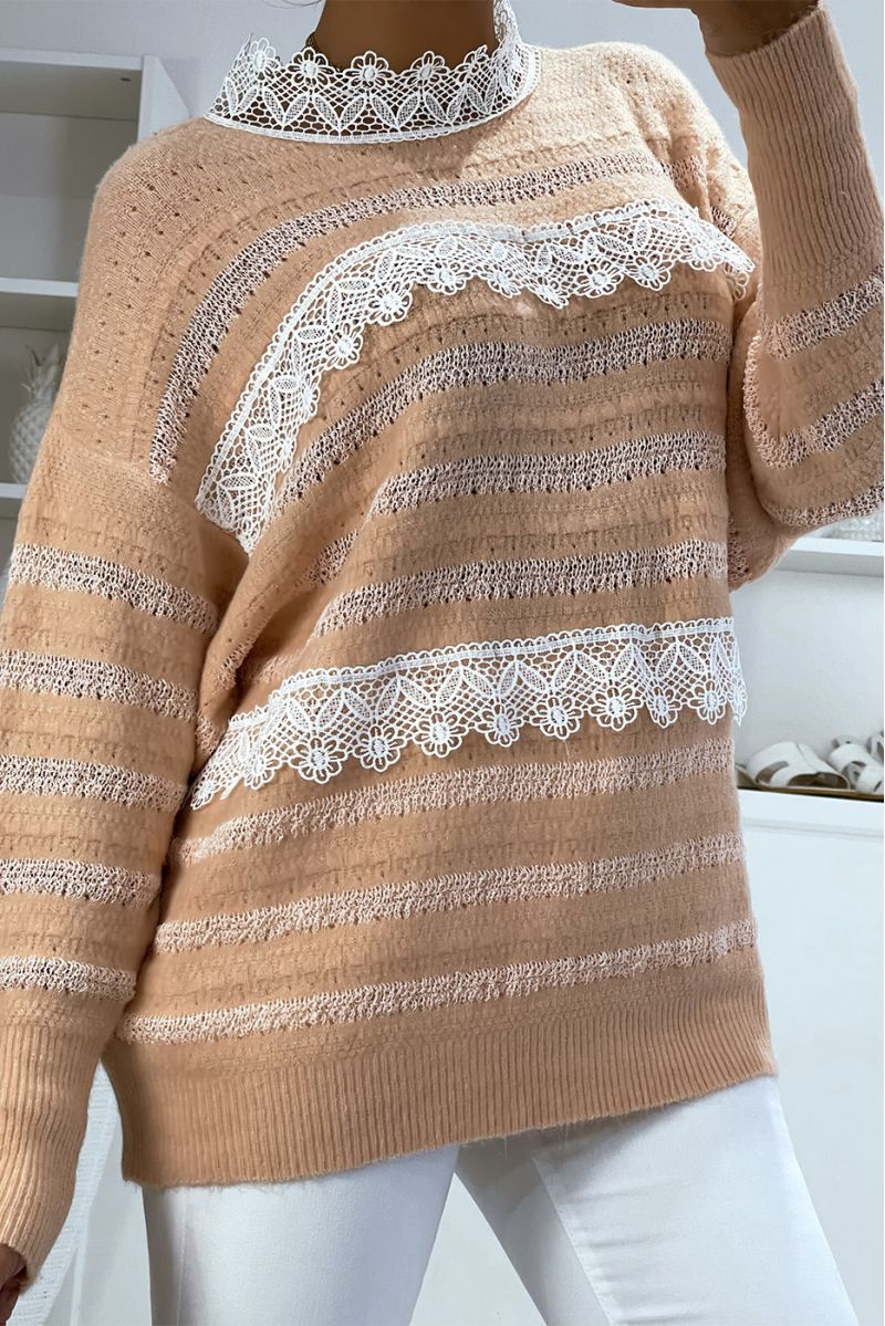 Women's pink sweater with round neck and lace - 2
