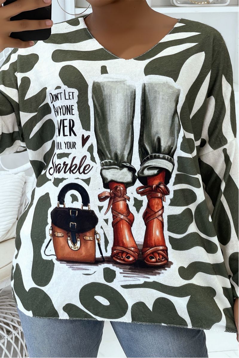 Pull col V léger oversize très doux à motif vert et dessin mode - 2