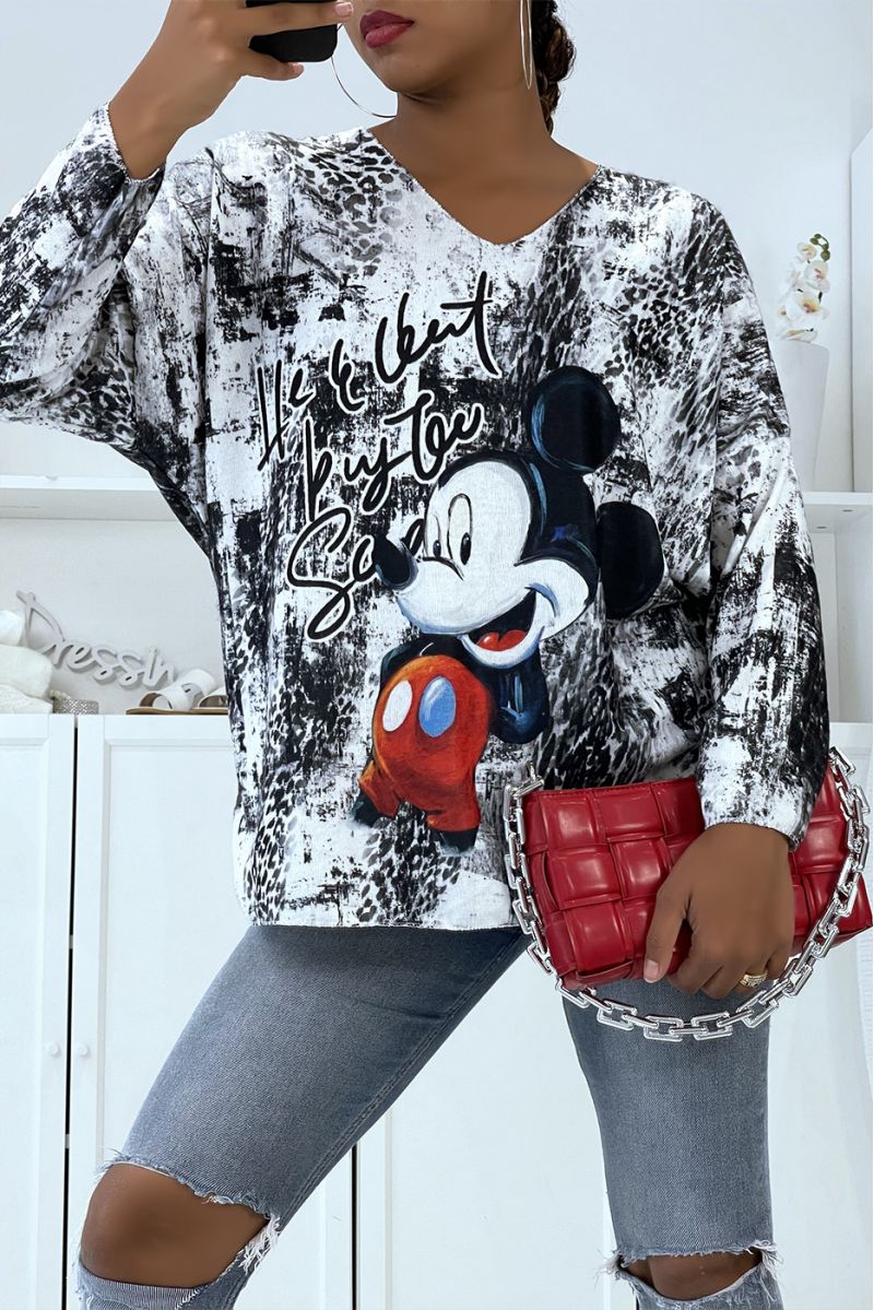 Very soft light oversized V-neck sweater with black and white mickey pattern - 4
