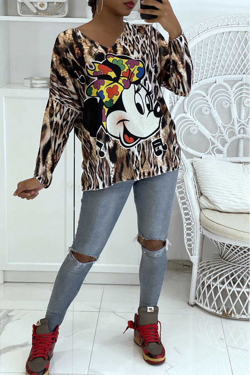 Very soft lightweight oversized V-neck sweater with leopard pattern and Disney print - 3