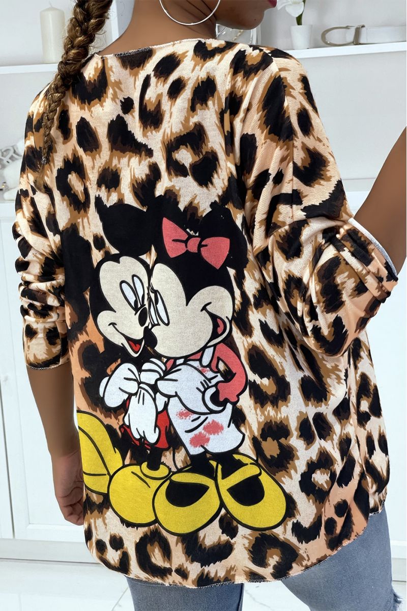 Very soft lightweight oversized V-neck sweater with leopard pattern and Disney mickey and minnie print - 5