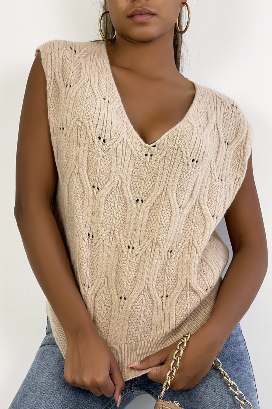 Camel sleeveless V-neck sweater with pretty braided pattern - 12