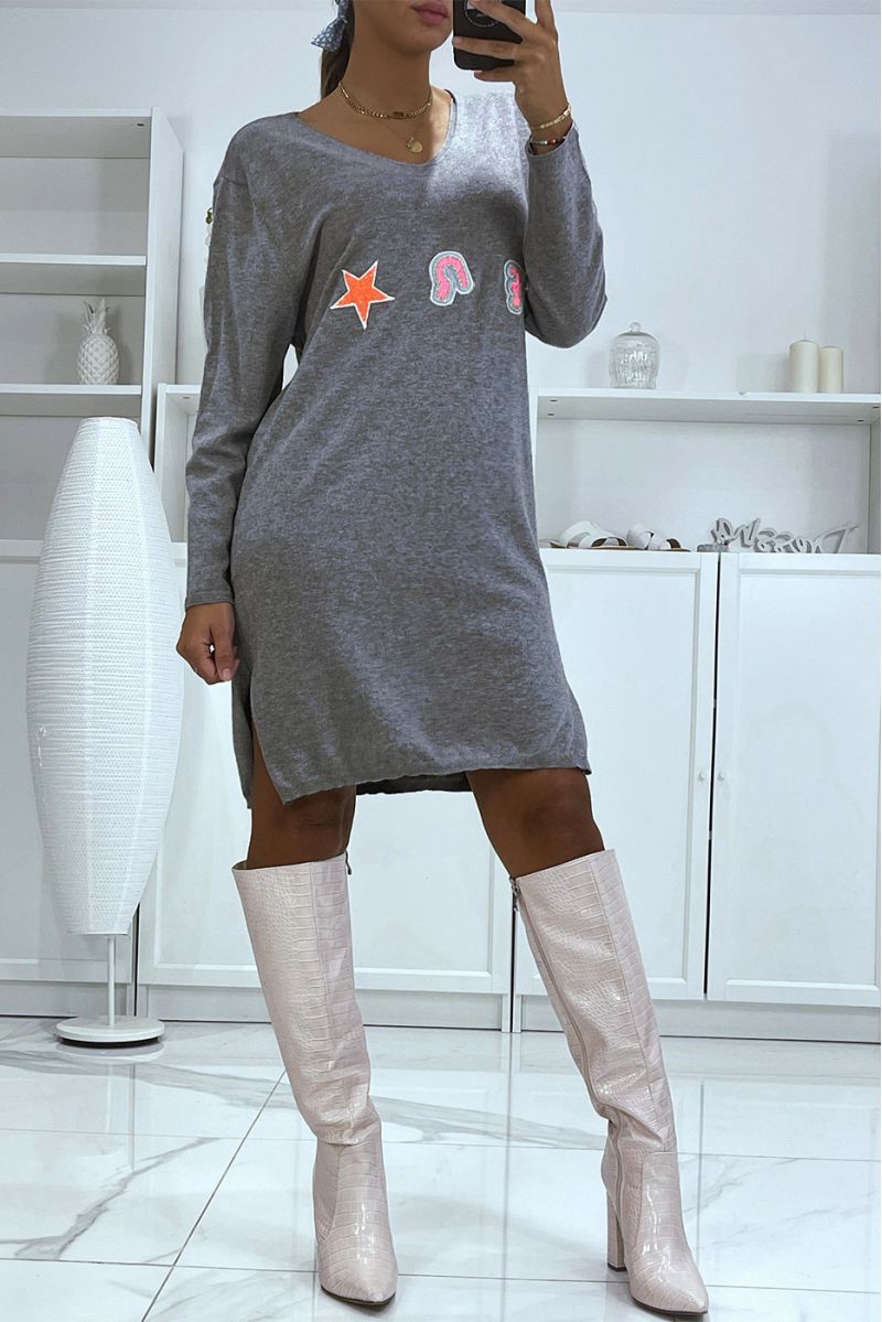 Anthracite V-neck sweater dress in a very soft material with embroidered pattern - 1