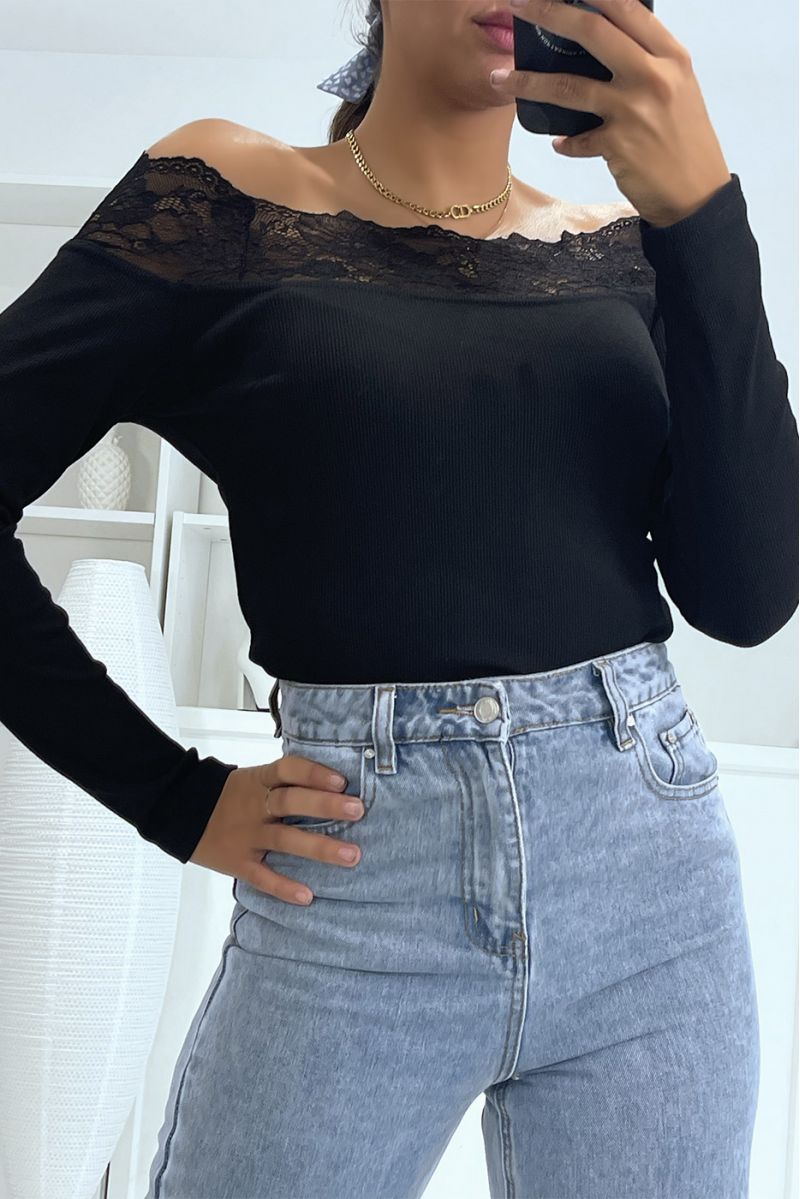 Beautiful black lace boat neck top. 22180 - 1