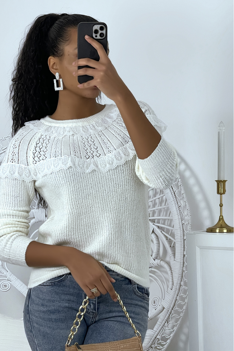 White sweater with round neck and ruffles classic vintage style - 2