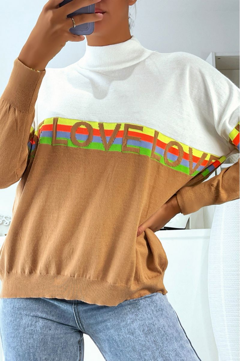 Camelkleurige sweater met opstaande kraag en LOVE-inscriptie - 2