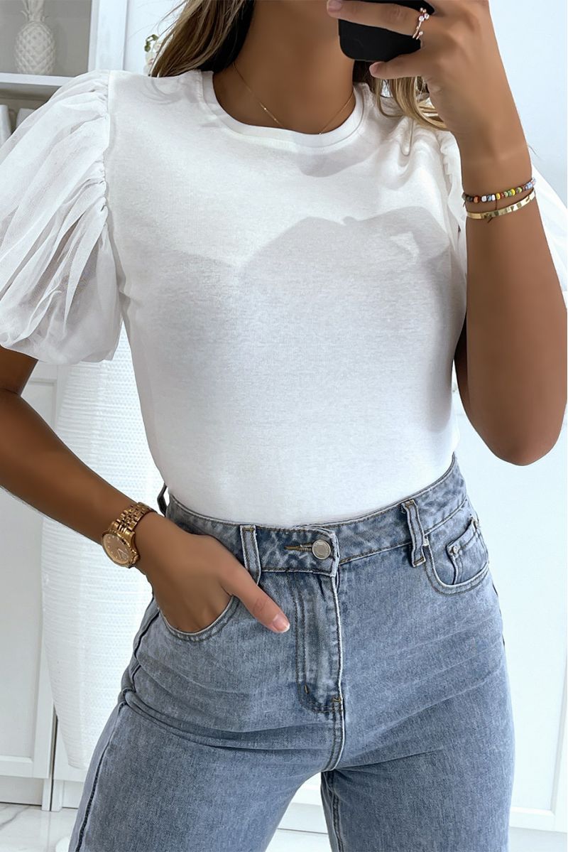 White T-shirt with short puffed sleeves - 2