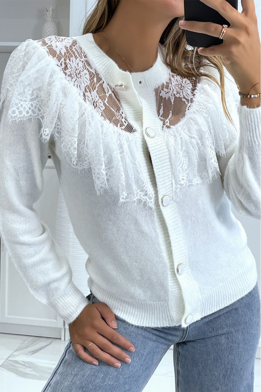 Chic white lace and ruffle waistcoat - 3