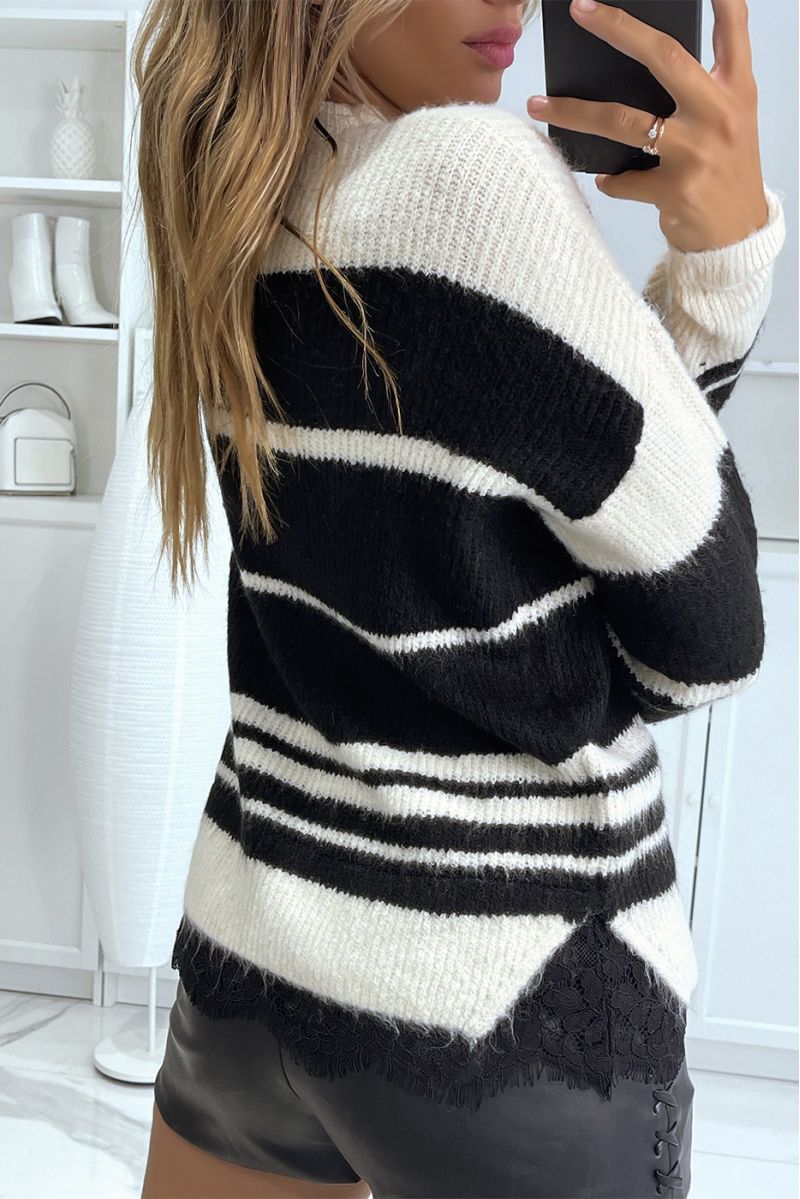Classic black striped sweater with lace details - 4