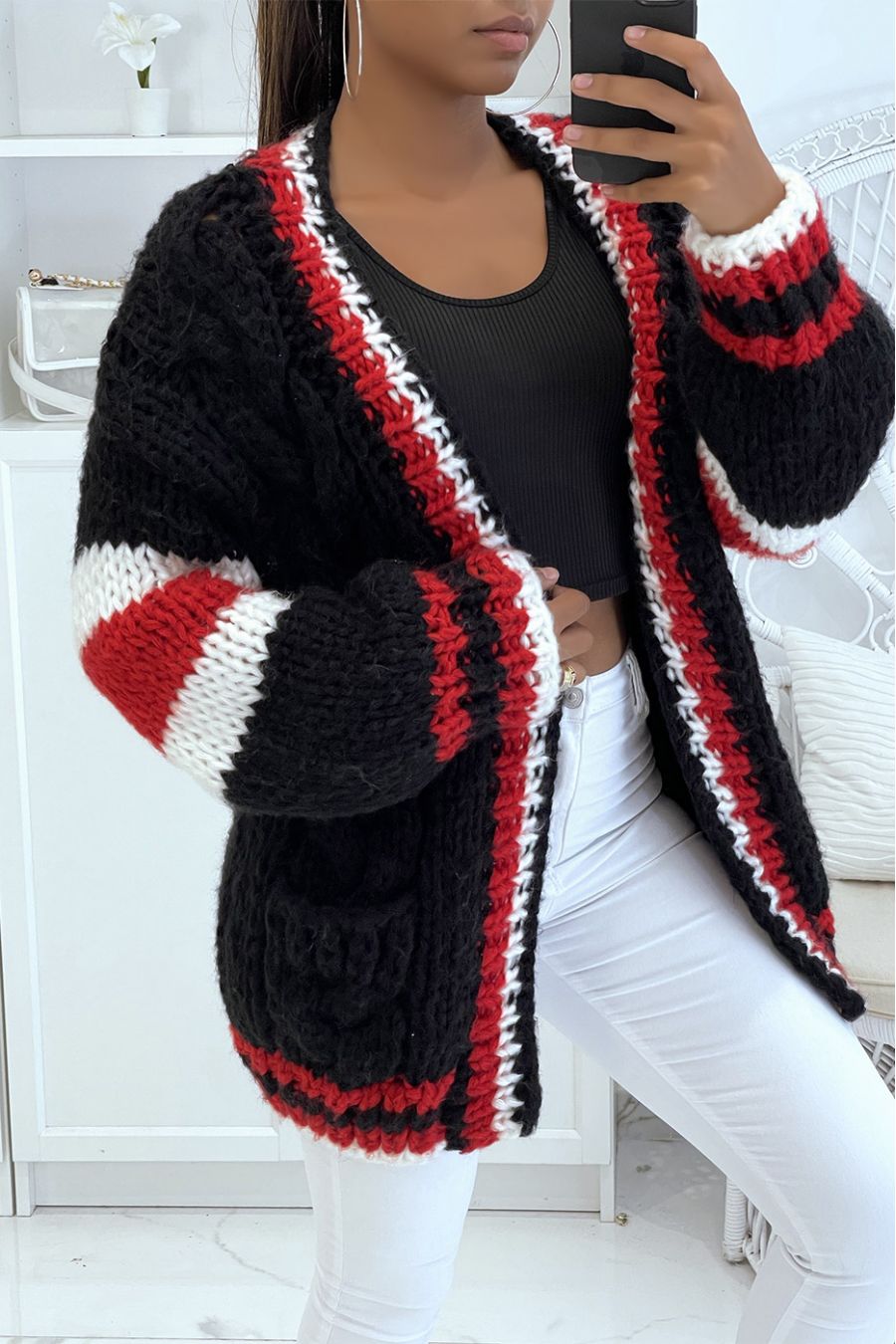 Long fluffy camel vest with pockets and pretty braided pattern - 4