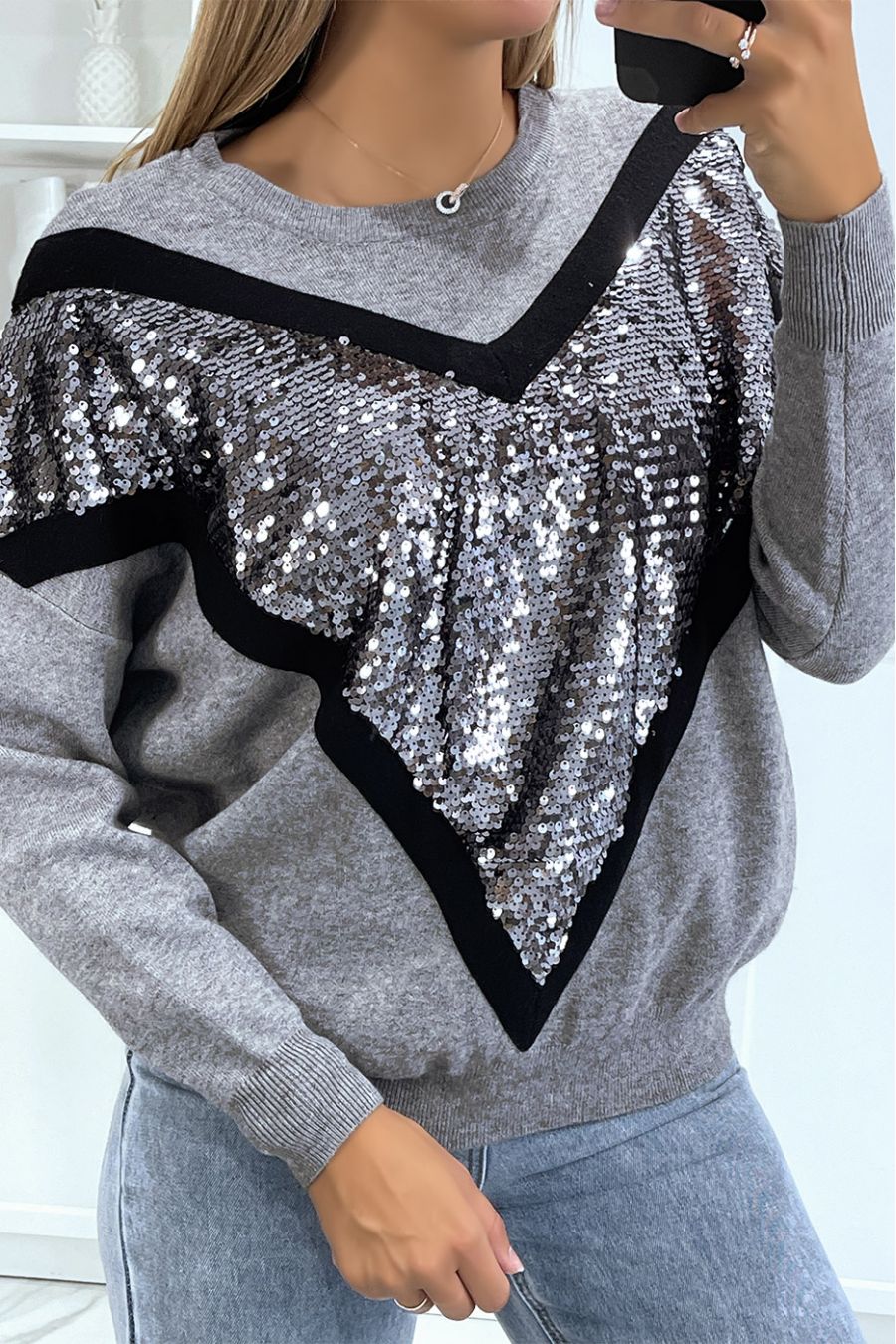 Bohemian style black V-neck sweater with openwork sleeves - 2