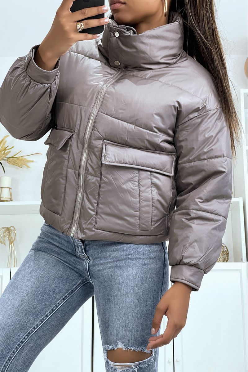 Warm en trendy matzwart driekwart donsjack met zakken en dikke capuchon - 4