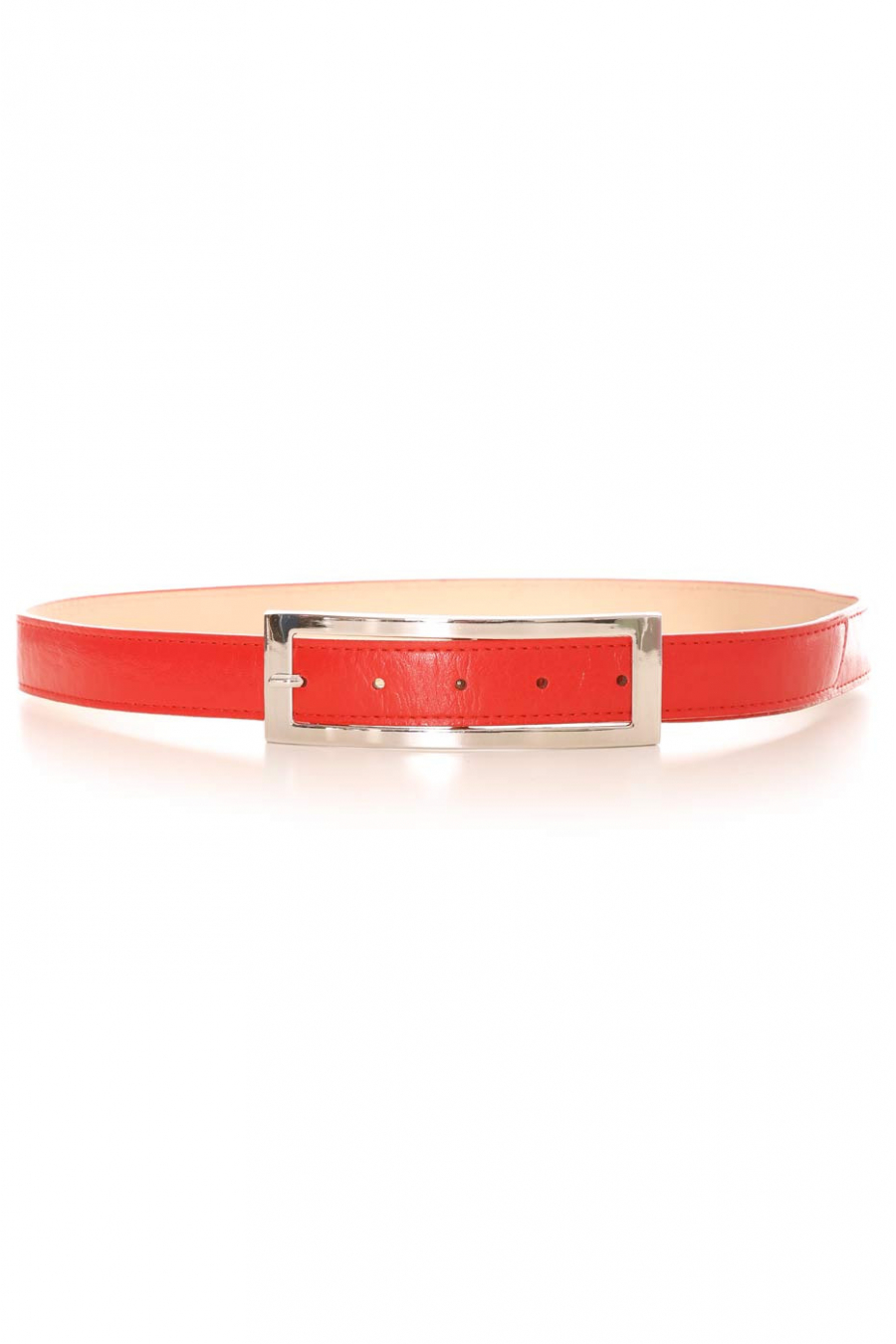 Red belt with rectangular silver buckle. Accessory 9001 - 3