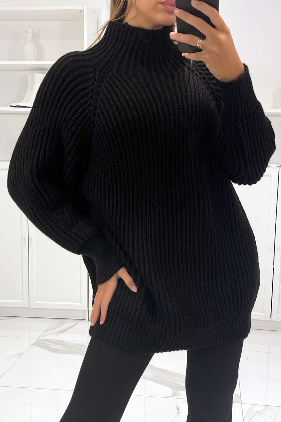 Anthracite under-sweater in turtleneck 