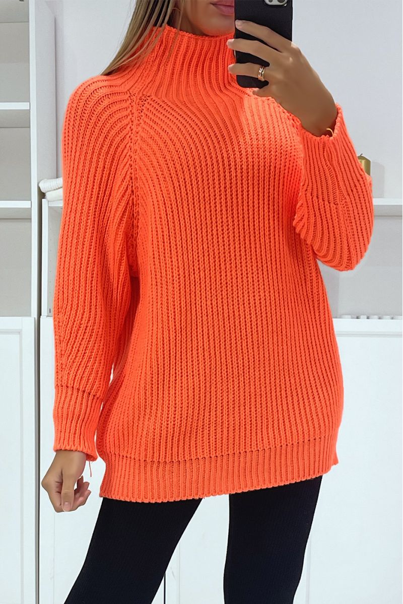 Big thick orange jumper over size and stand-up collar - 1
