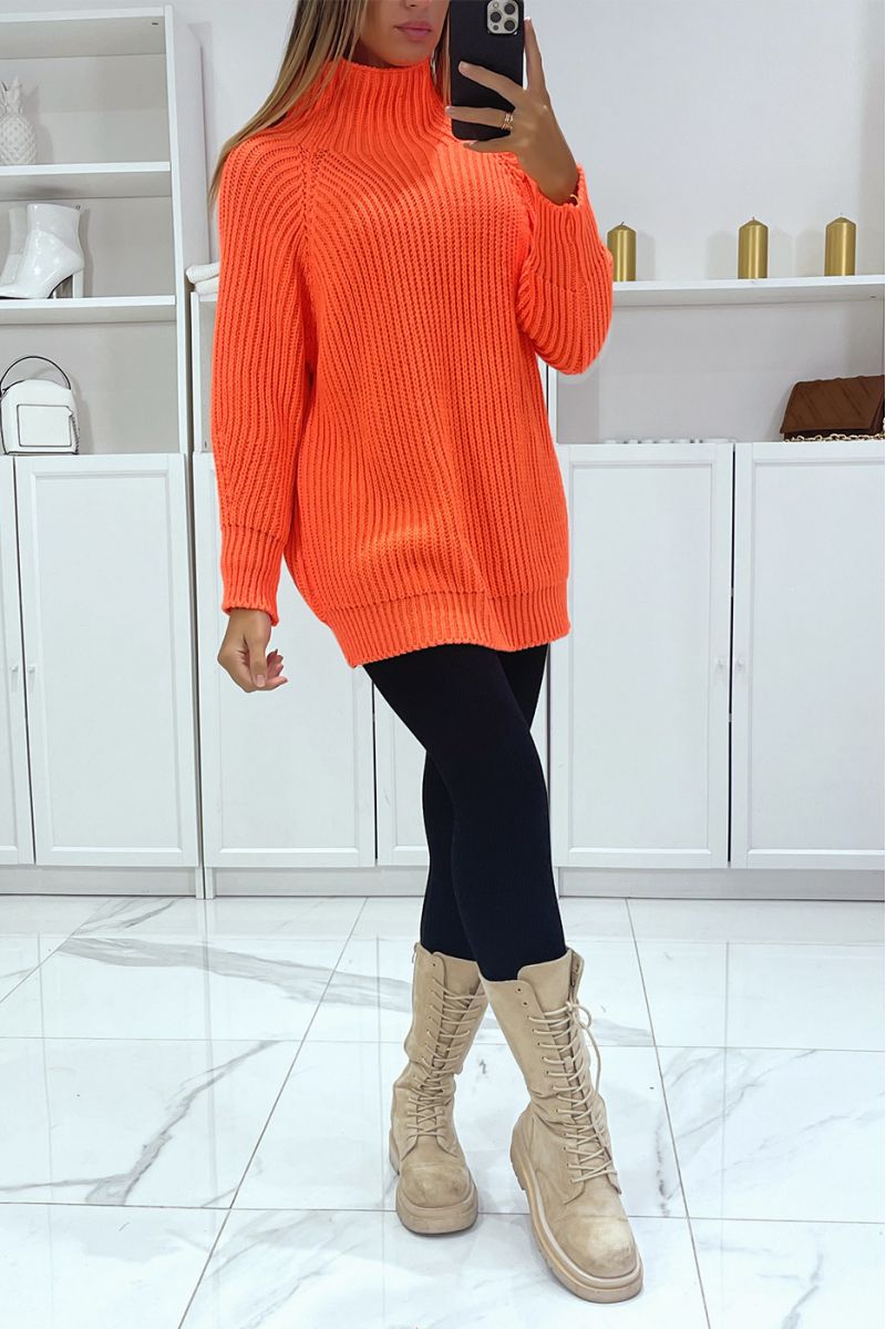 Big thick orange jumper over size and stand-up collar - 2