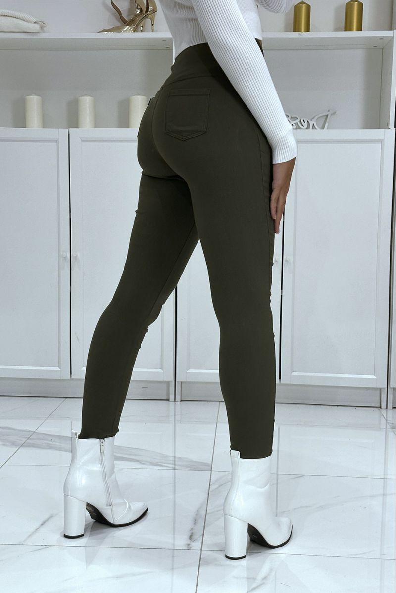 Stretch khaki slim pants with high waist and gold buttons and pockets - 5