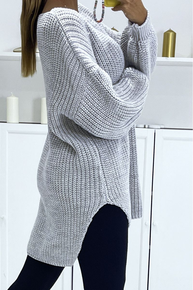 Gray asymmetrical knit sweater with v-neck and puff sleeves, ultra soft - 3