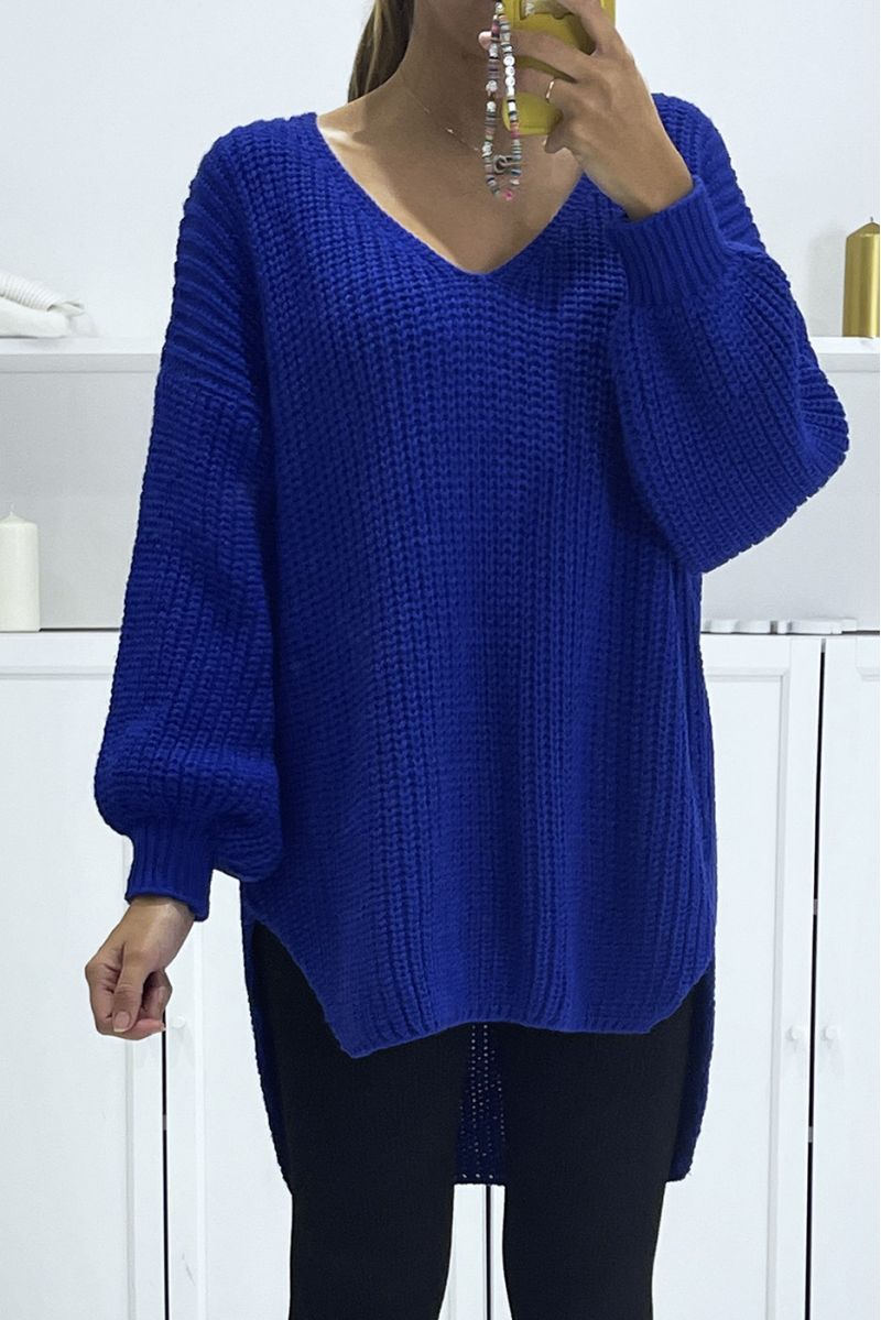Royal asymmetrical knit sweater with v-neck and puff sleeves, ultra soft - 2