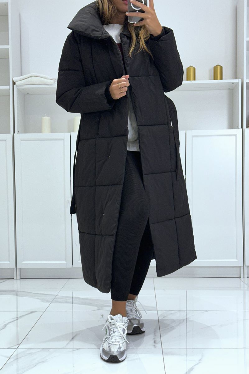 Long domed black down jacket with large collar   - 1