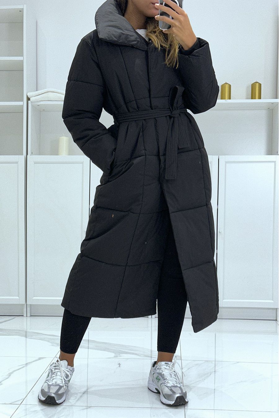 Long domed black down jacket with large collar   - 5