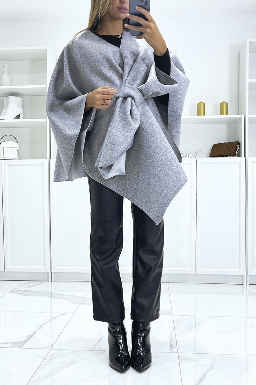 Oversized gray poncho with adjustable closure - 3