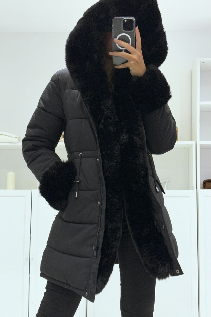 Lange zwarte jas met ultrazachte vacht en grote capuchon met Russisch effect  - 3