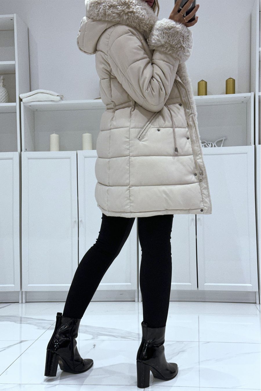 LoLg beige jas met ultrazacht bont en grote capuchon met Russisch effect - 6