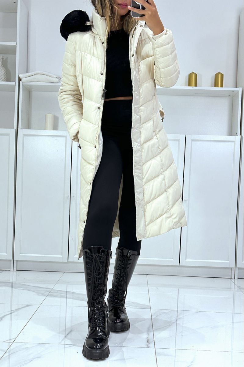 Long quilted beige down jacket with big fur hood and elastic waistband - 5