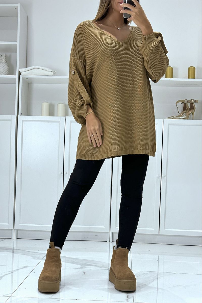 Pull camel over-size à manches bouffantes et col V - 4