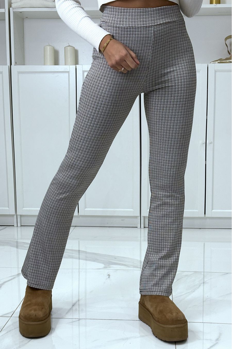 Camelkleurige broek met ruitjespatroon - 2