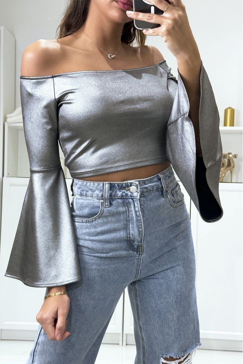 Silver boat neck crop top with flared sleeve - 3