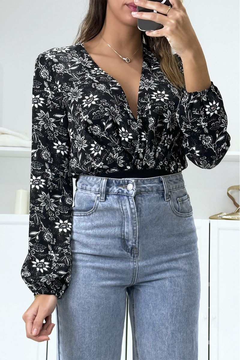 Black and white wrap bodysuit with floral pattern - 3