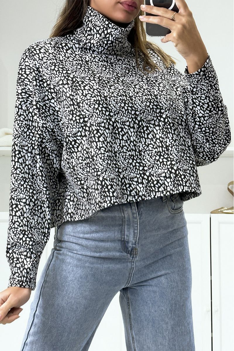 Thick over size turtleneck top with black and white print - 1