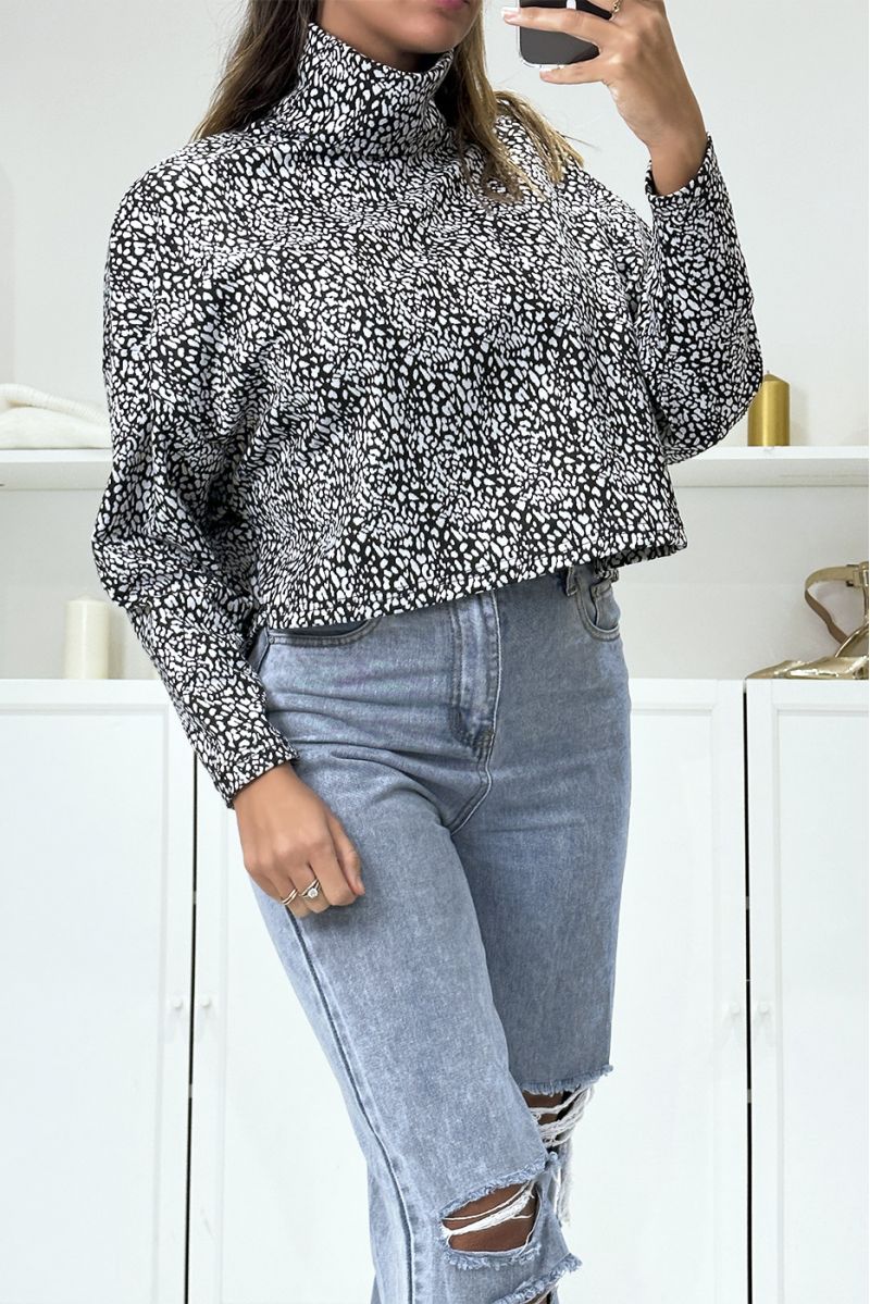 Thick over size turtleneck top with black and white print - 2