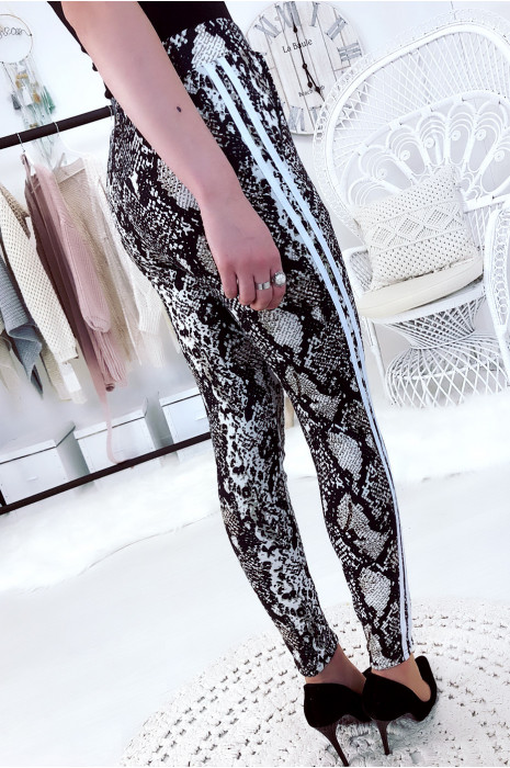 Pantalon cigarette molletonné motif python avec poche et bande blanc - 7