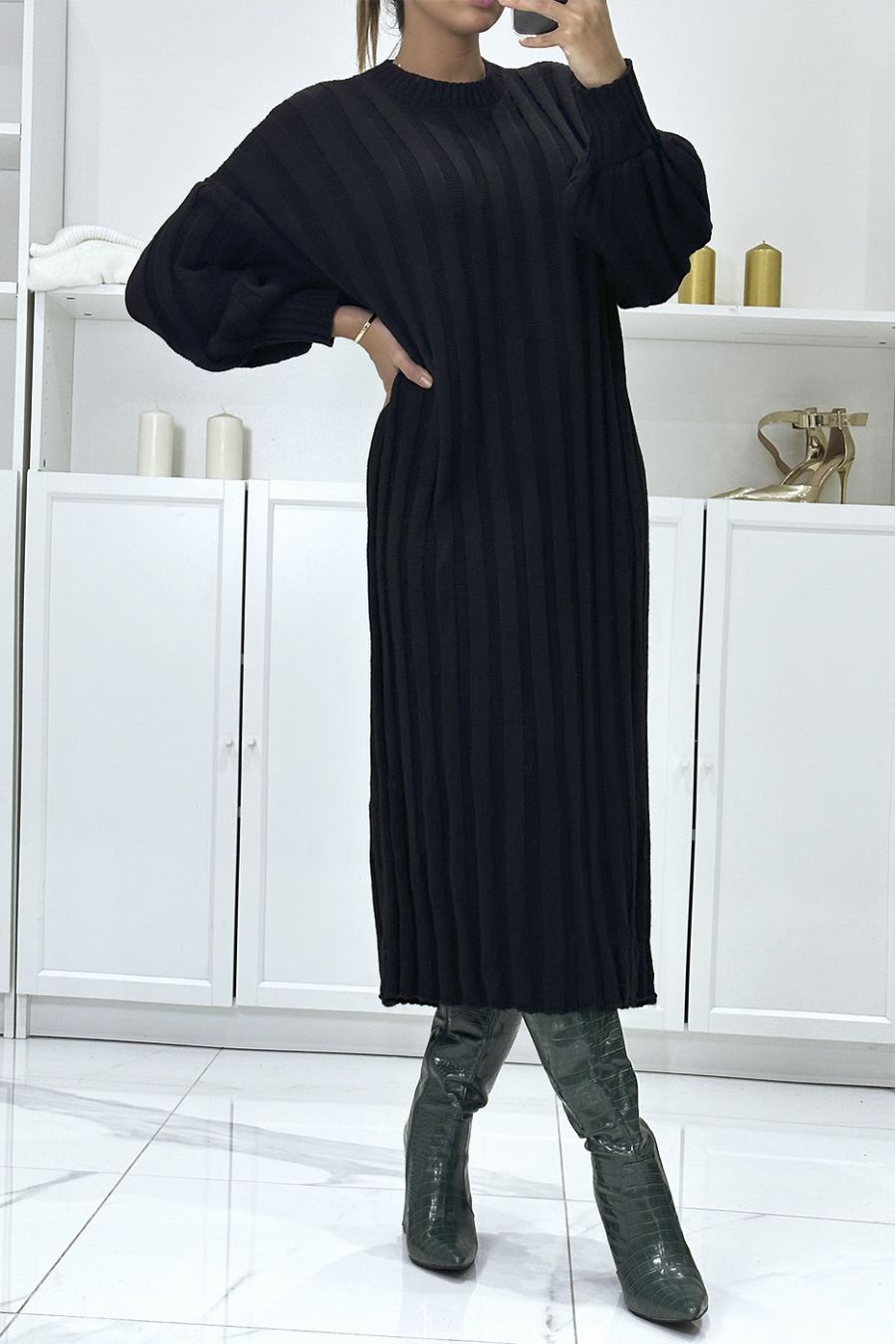 Lange oversized zwarte truijurk met ballonmouwen - 3