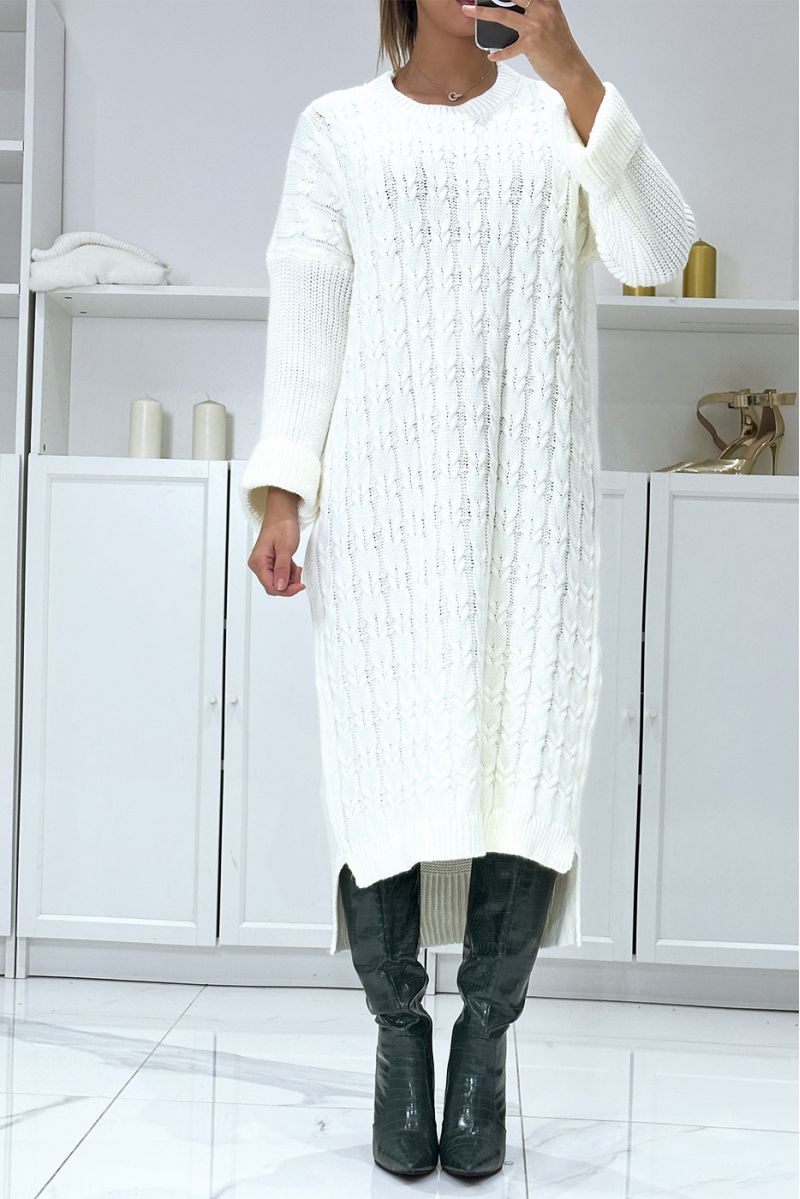Lange witte oversized gevlochten trui-jurk met reversmouwen - 1