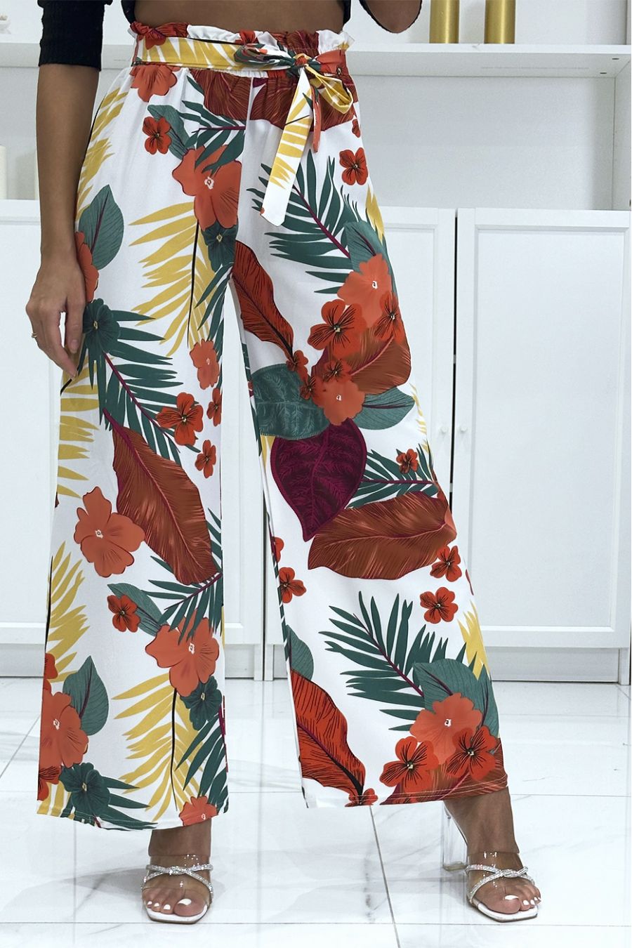 Palazzo broek met mooi rood en wit blad- en bloemenpatroon - 2