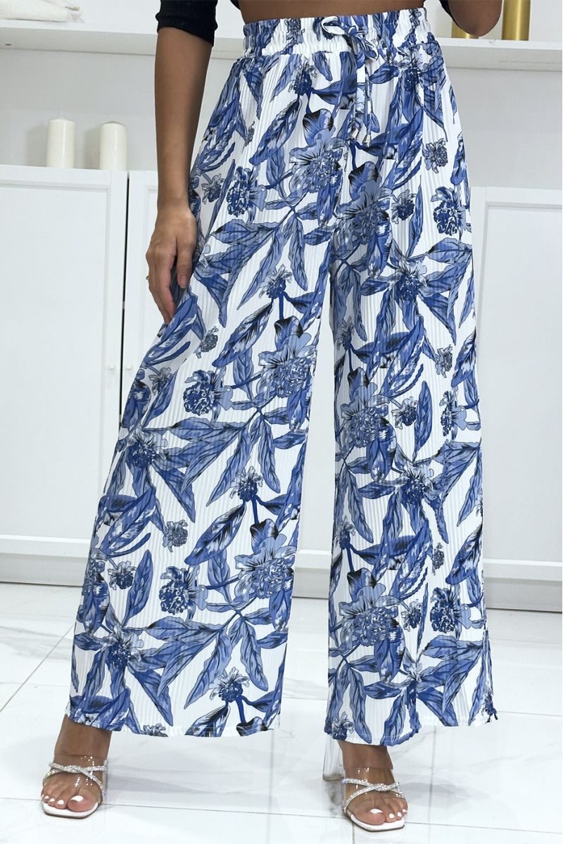 Blue pleated palazzo pants with floral pattern - 3