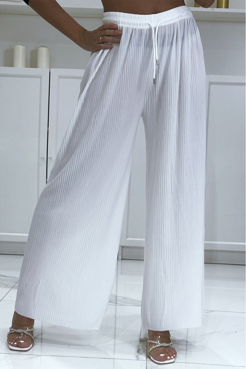 Trendy white pleated palazzo pants - 2