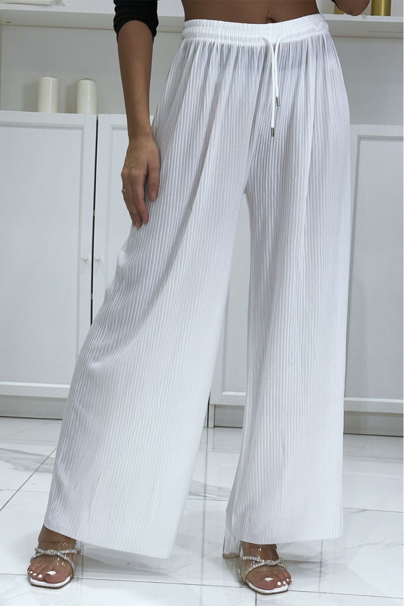 Trendy white pleated palazzo pants - 3